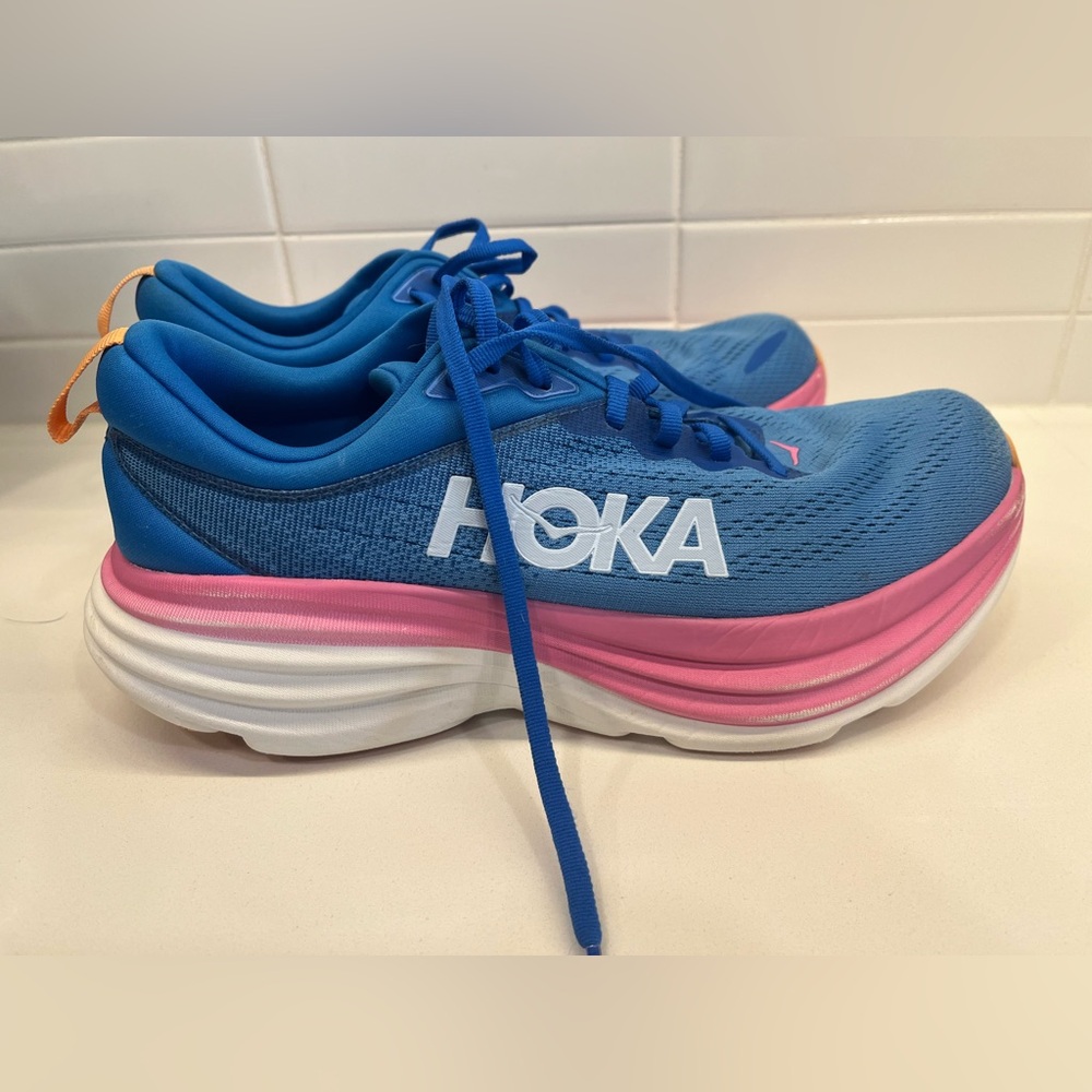 Hoka Bondi 8s, size 9